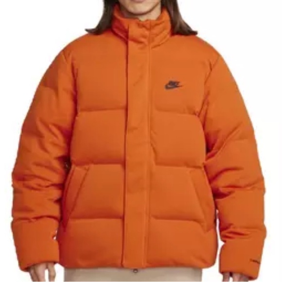 NWT - Nike Sportswear Oversized Puffer Jacket - Large